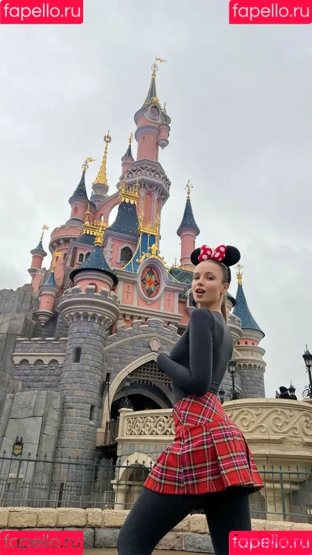 Polina Malinovskaya Onlyfans Photo Gallery 