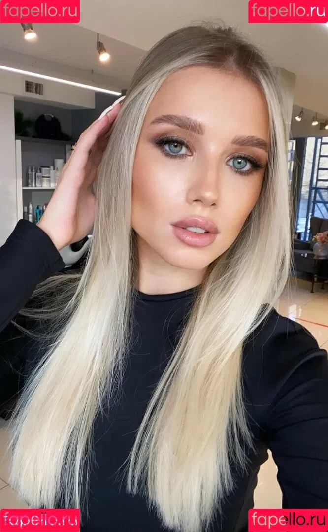 Polina Malinovskaya Onlyfans Photo Gallery 
