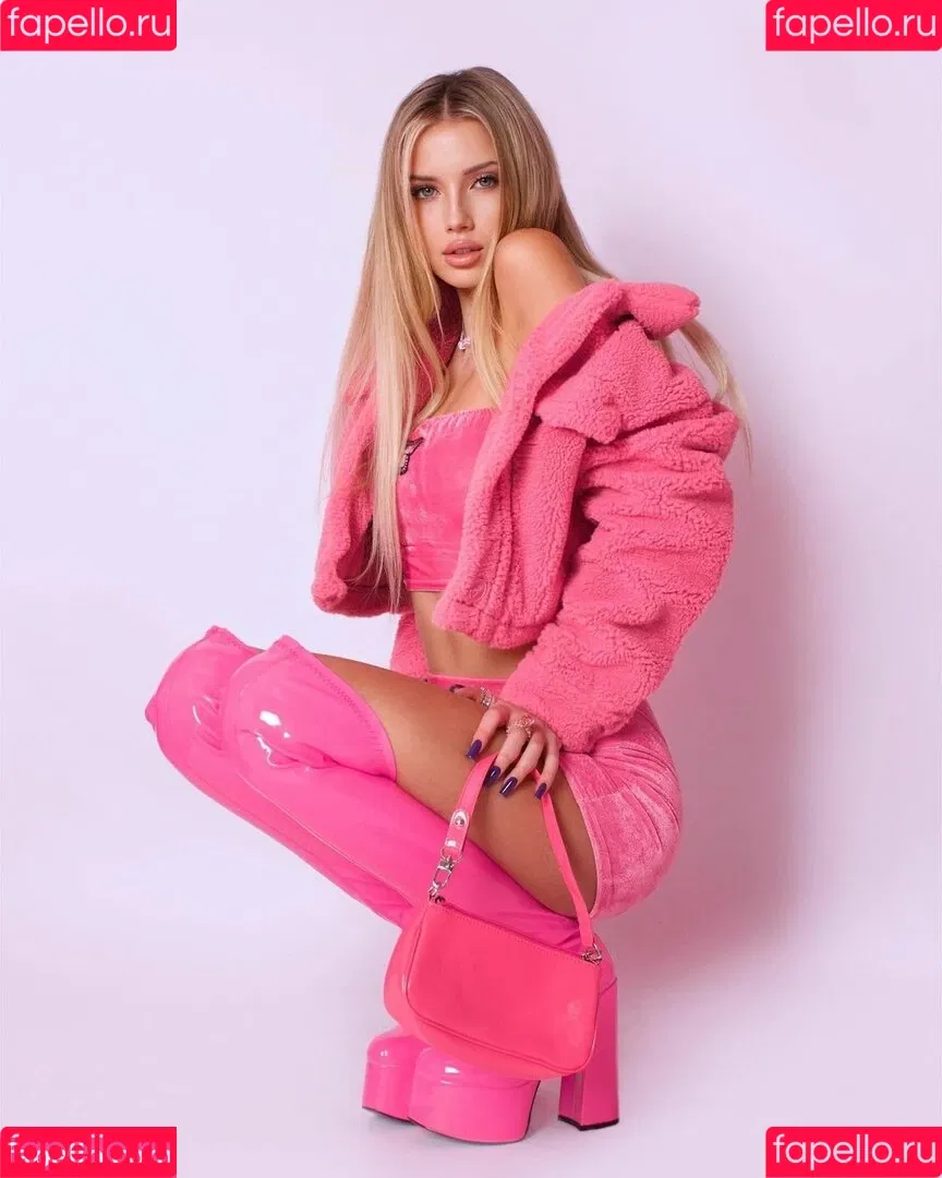Polina Malinovskaya Onlyfans Photo Gallery 