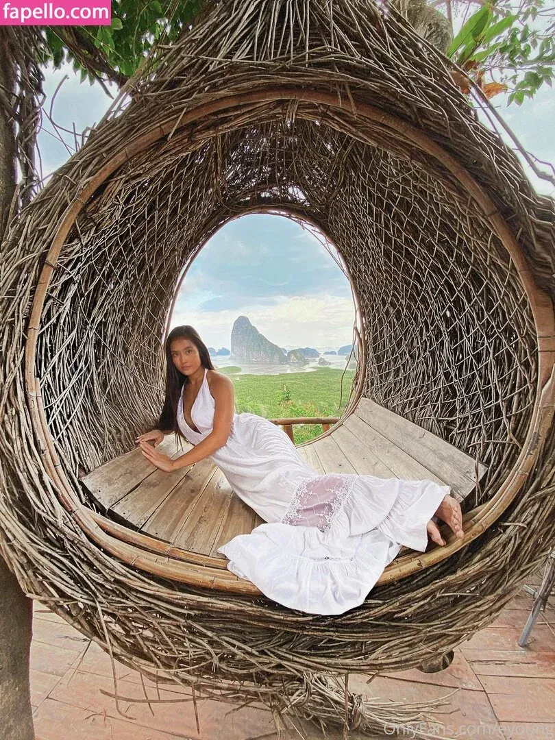 eyoung Onlyfans Photo Gallery 