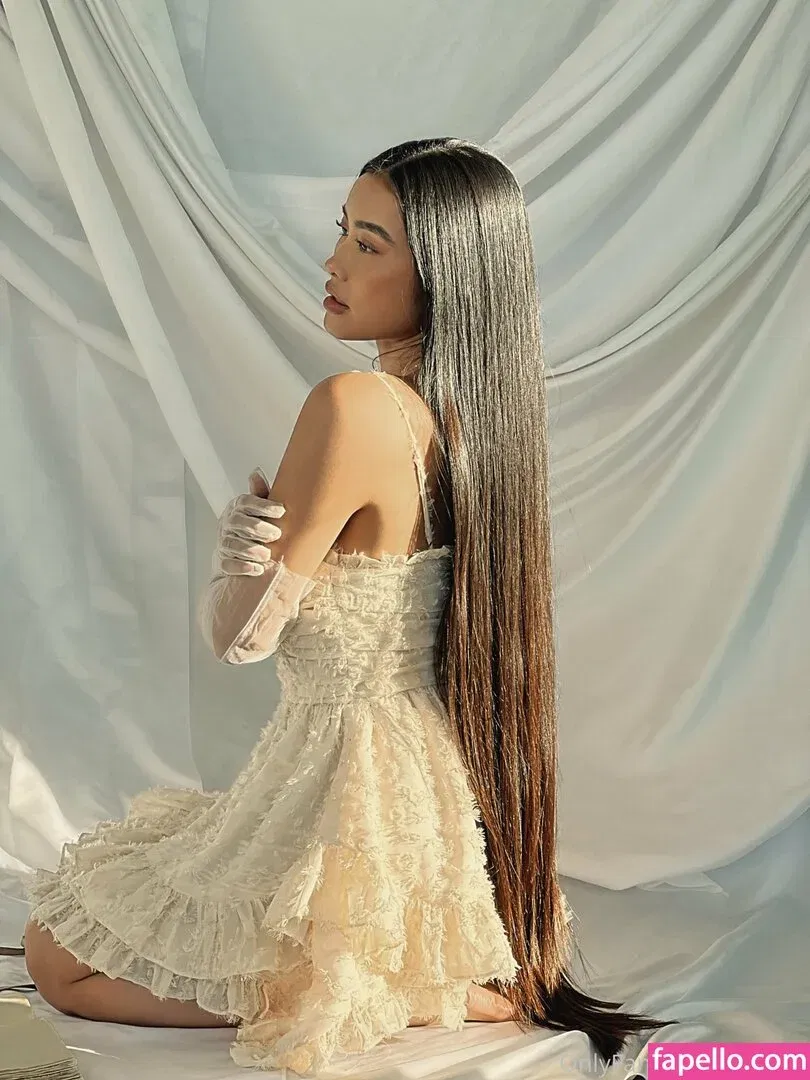 eyoung Onlyfans Photo Gallery 