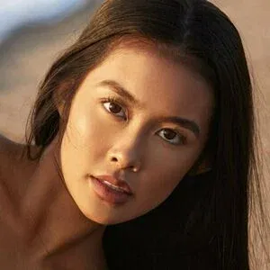 eyoung Onlyfans Photo Gallery 