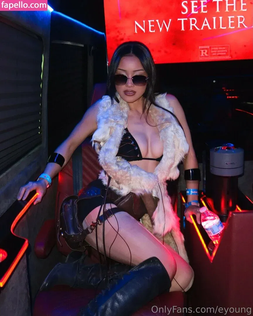 eyoung Onlyfans Photo Gallery 