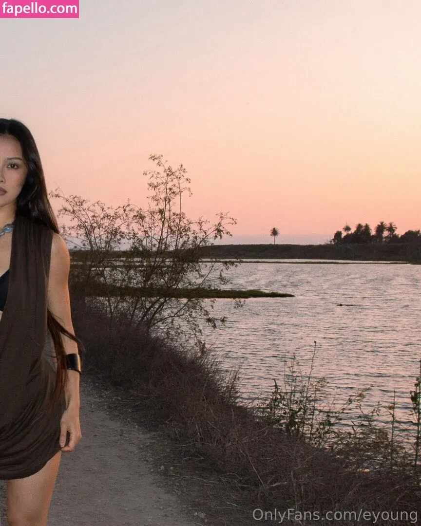 eyoung Onlyfans Photo Gallery 