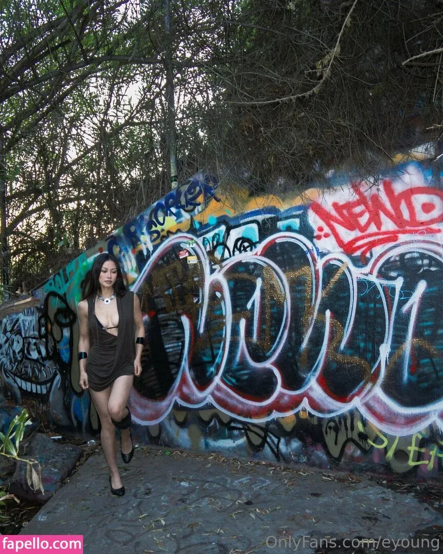 eyoung Onlyfans Photo Gallery 