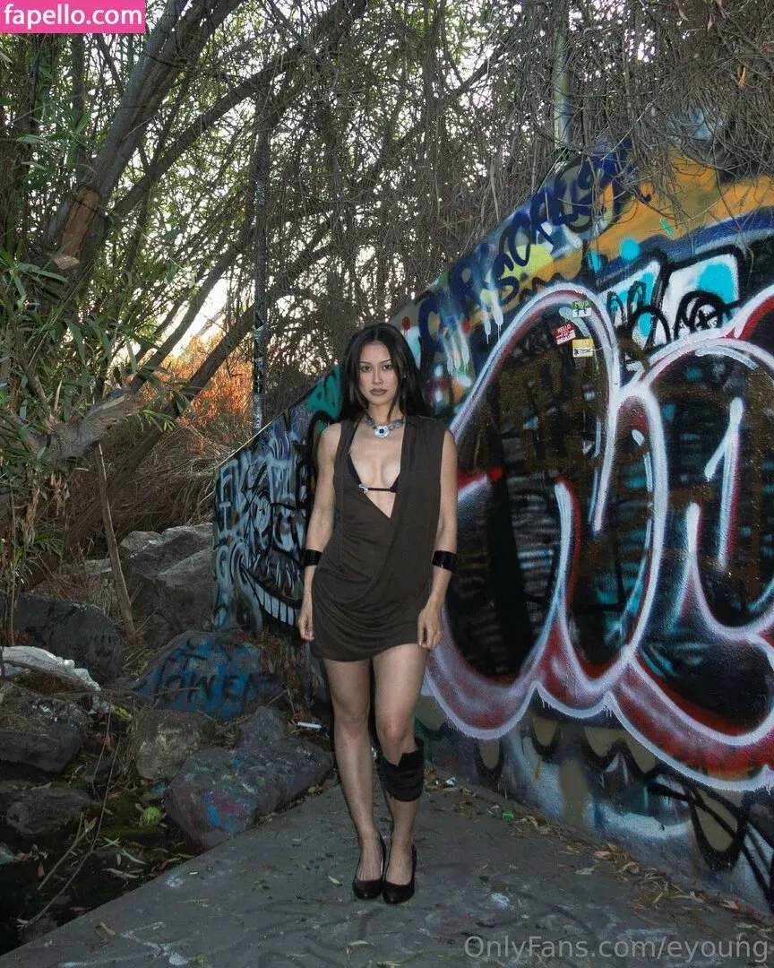 eyoung Onlyfans Photo Gallery 