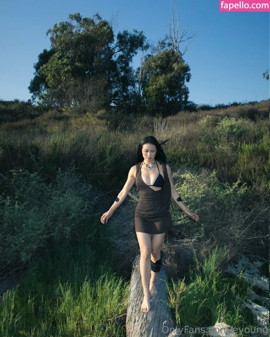 eyoung Onlyfans Photo Gallery 