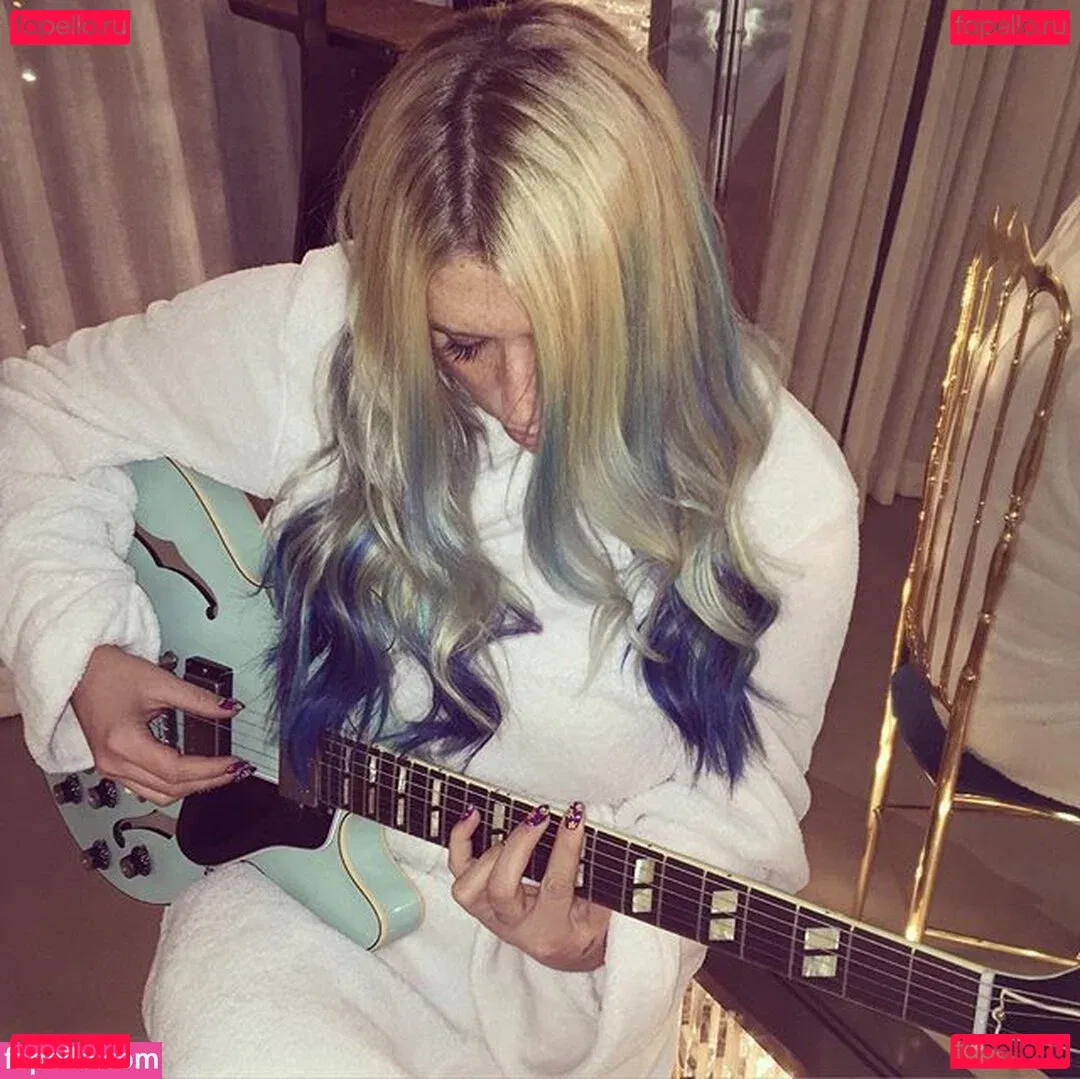 KeshaRose Onlyfans Photo Gallery 