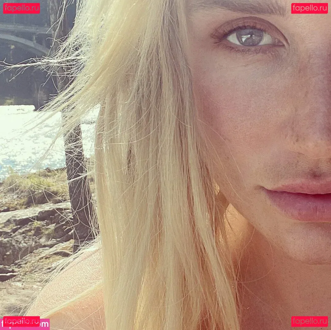 KeshaRose Onlyfans Photo Gallery 