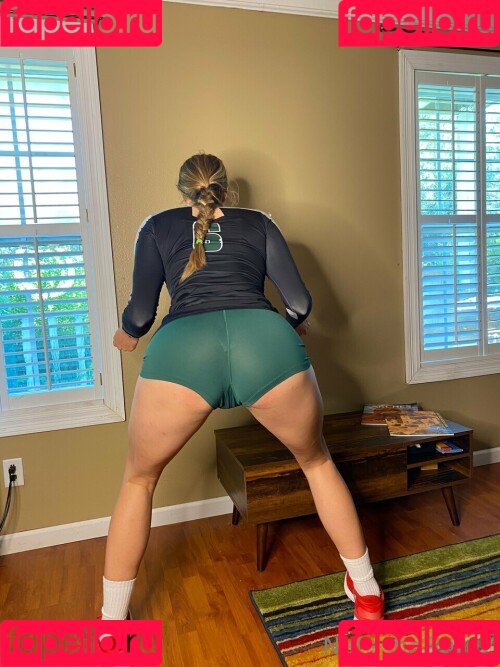 goddesstalltasha Onlyfans Photo Gallery 