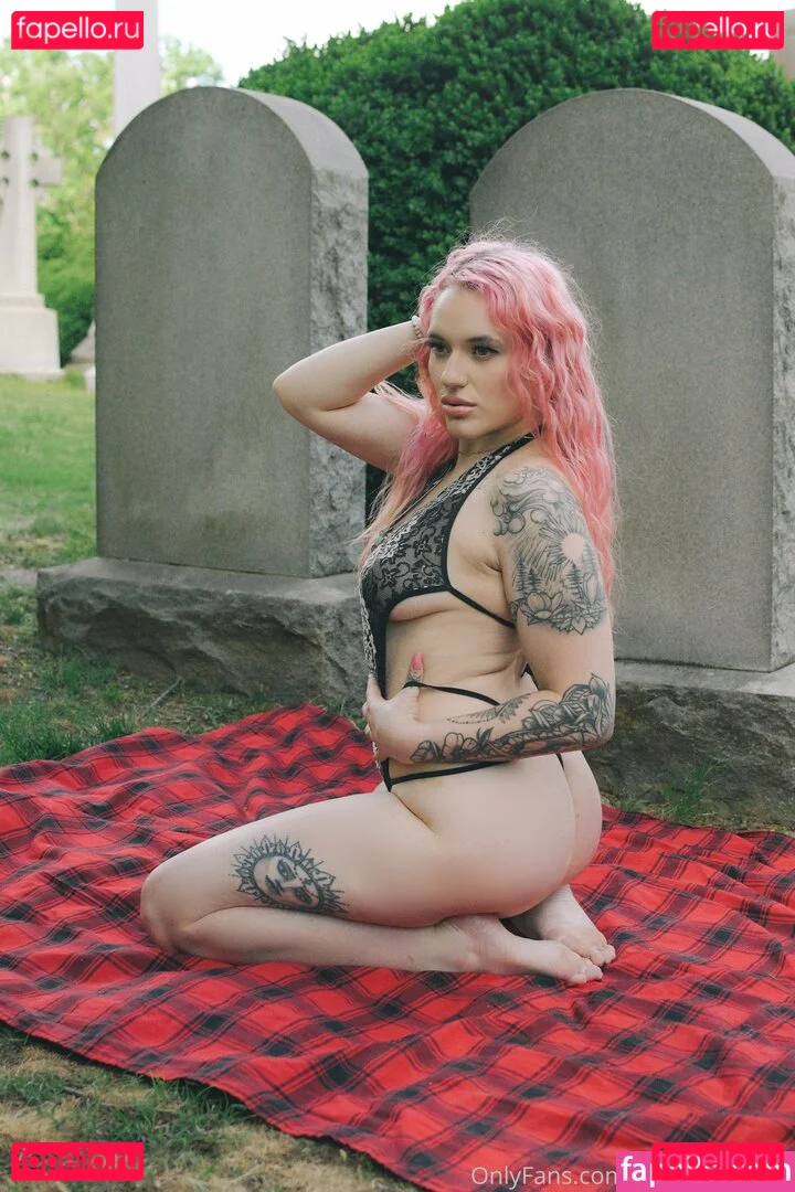 Nirvana Onlyfans Photo Gallery 