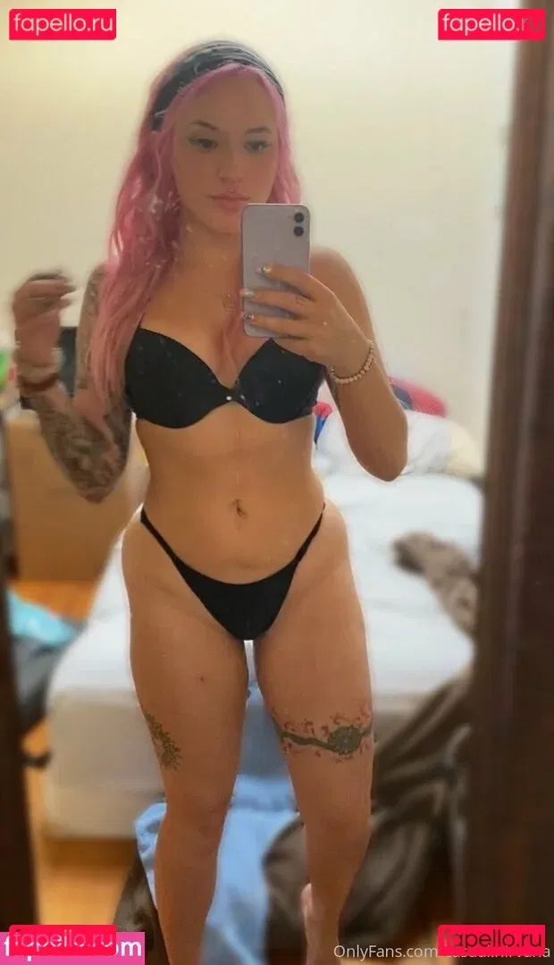 Nirvana Onlyfans Photo Gallery 