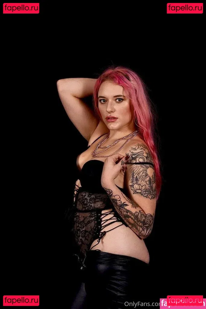 Nirvana Onlyfans Photo Gallery 