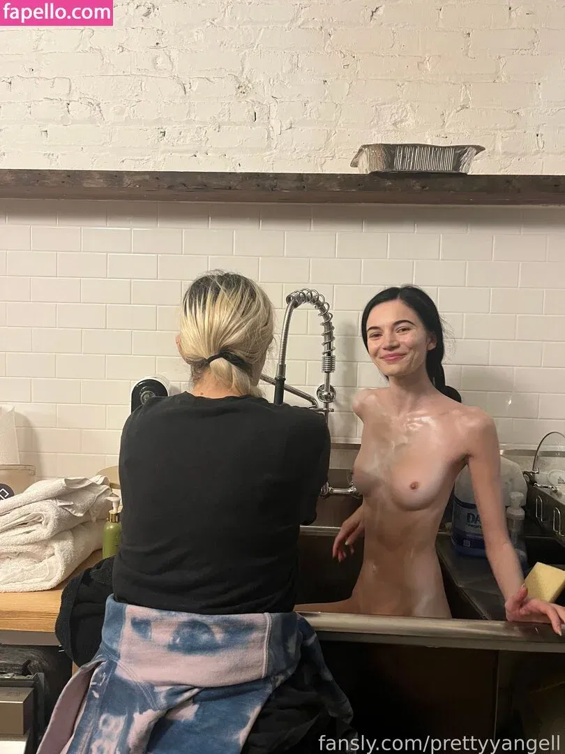 Rylrat Onlyfans Photo Gallery 