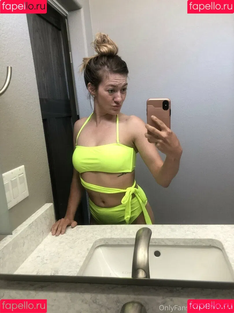 tittytata Onlyfans Photo Gallery 