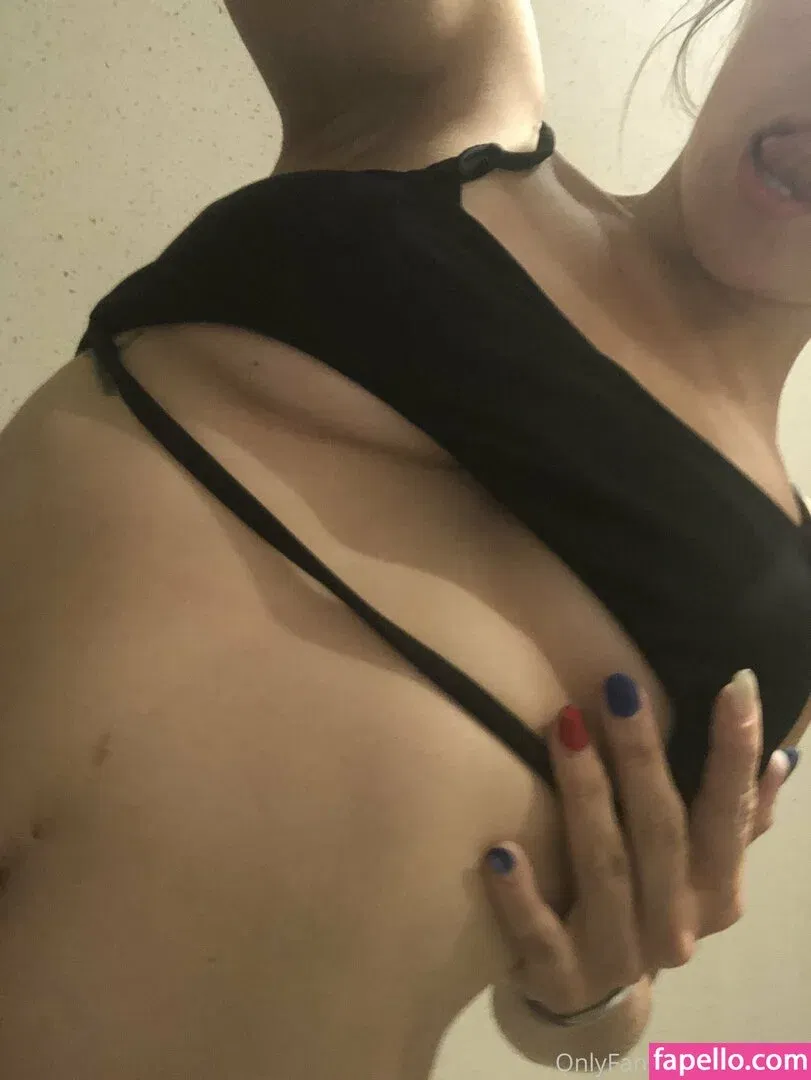 tittytata Onlyfans Photo Gallery 