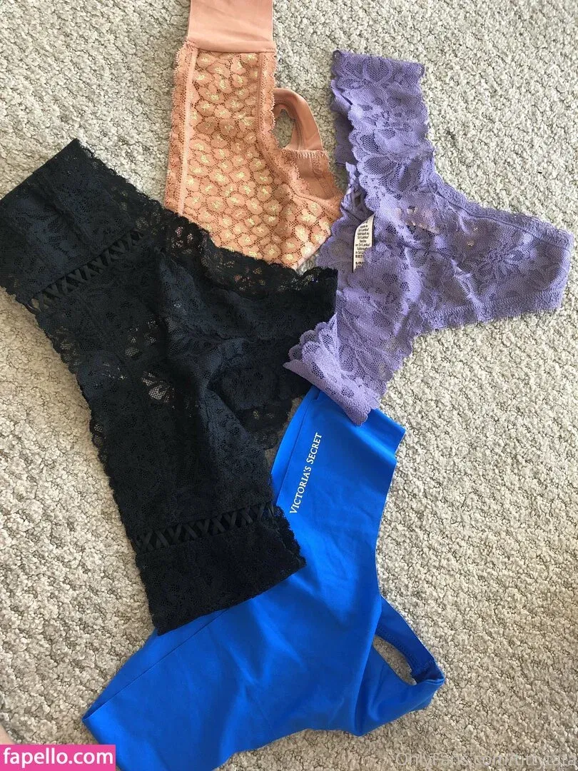 tittytata Onlyfans Photo Gallery 