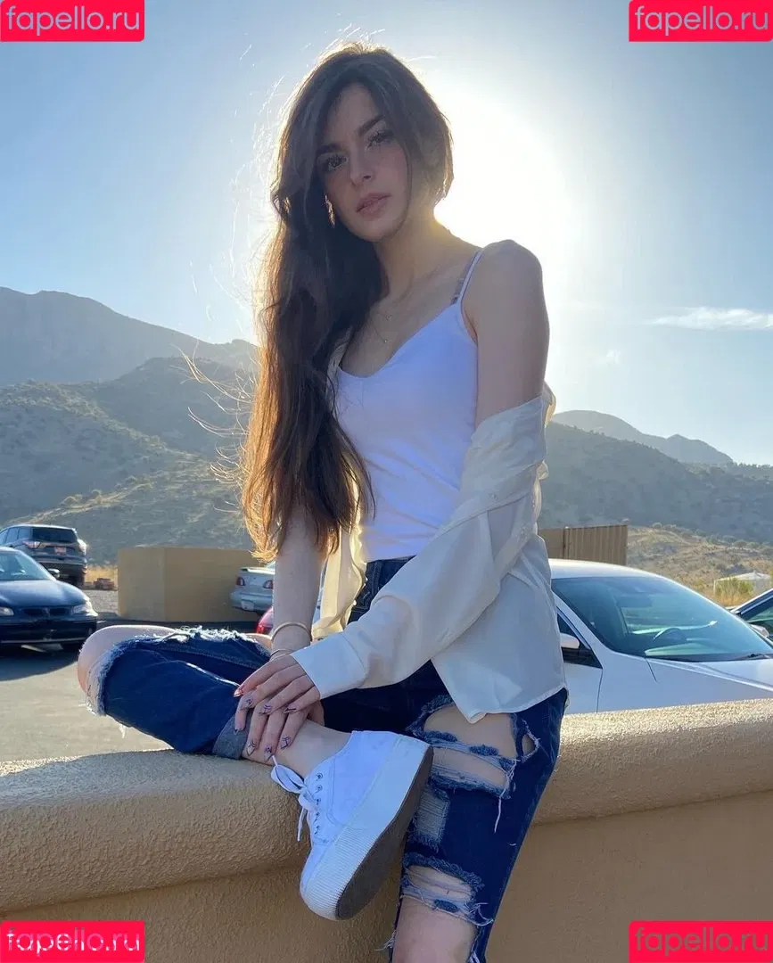 Aruuu Onlyfans Photo Gallery 