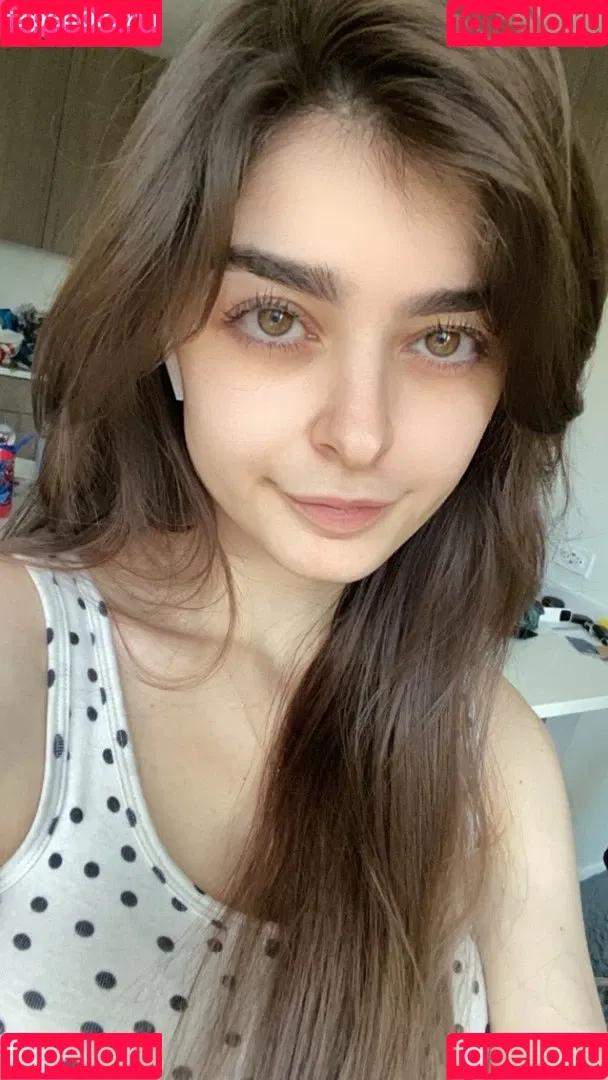 Aruuu Onlyfans Photo Gallery 