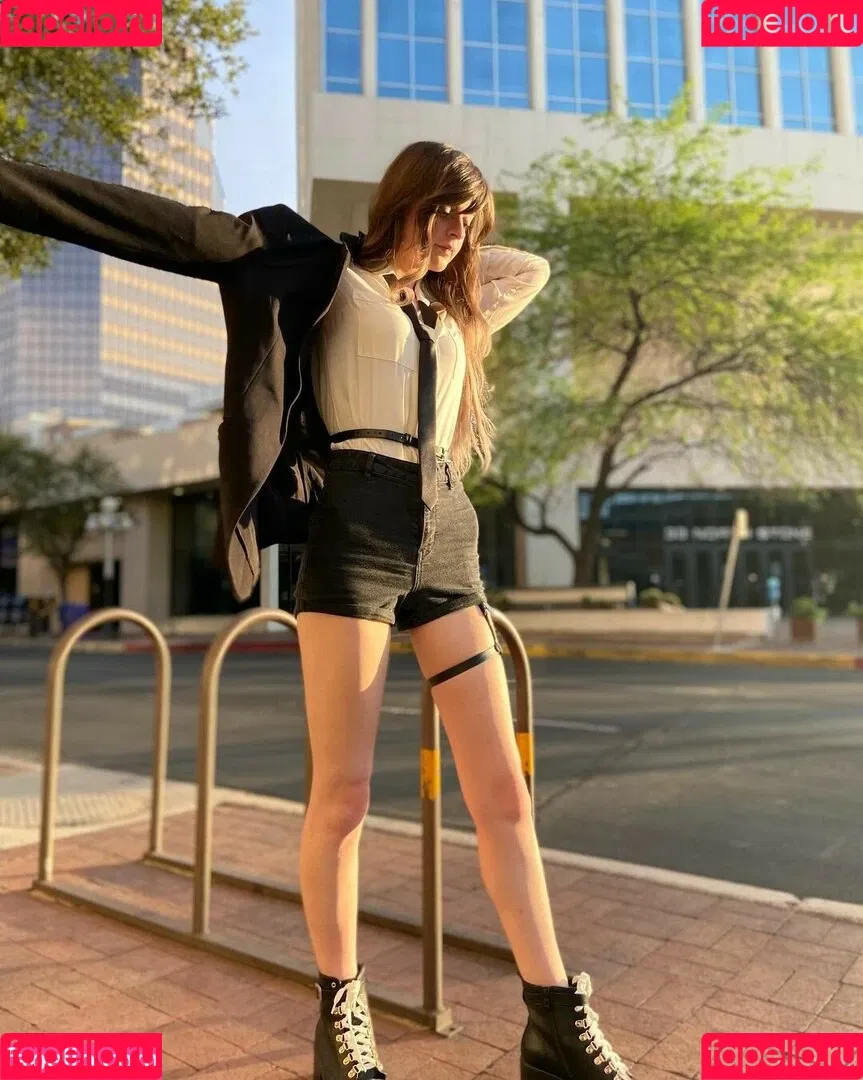 Aruuu Onlyfans Photo Gallery 