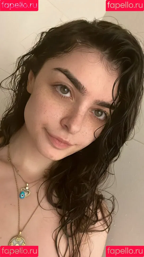Aruuu Onlyfans Photo Gallery 