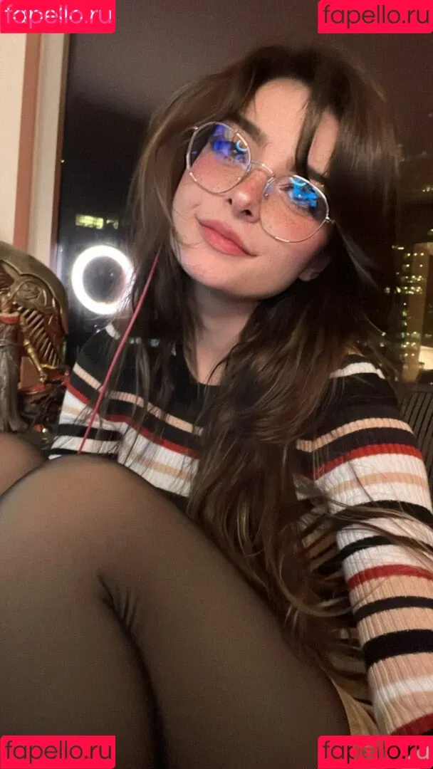 Aruuu Onlyfans Photo Gallery 