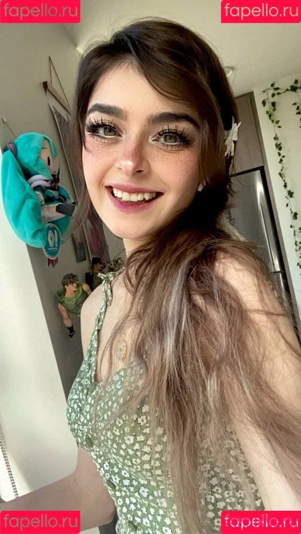 Aruuu Onlyfans Photo Gallery 