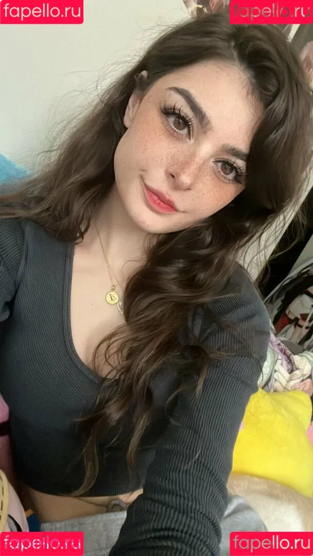 Aruuu Onlyfans Photo Gallery 