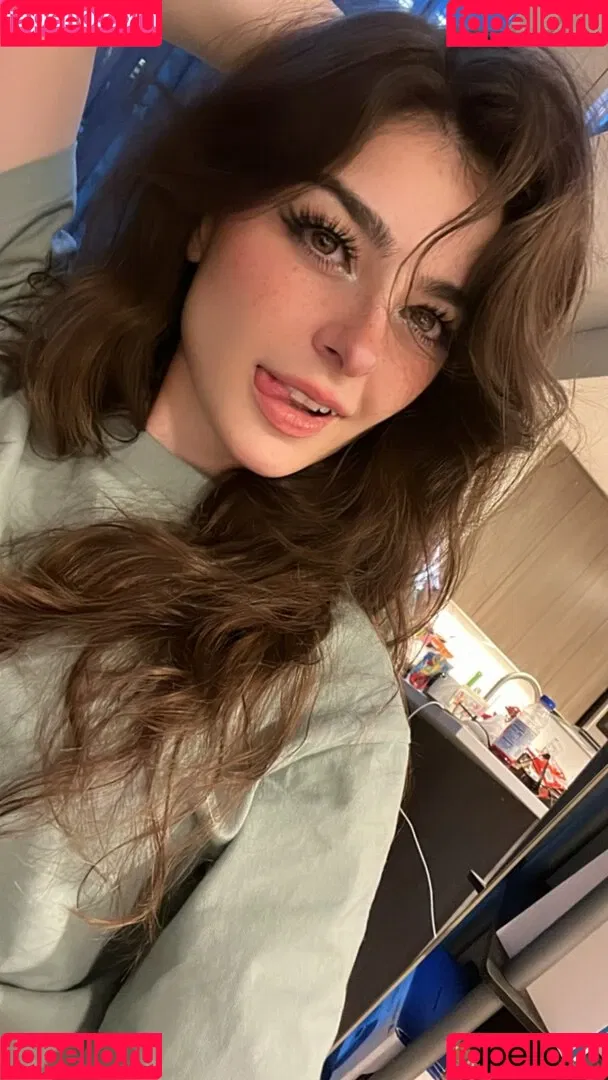 Aruuu Onlyfans Photo Gallery 