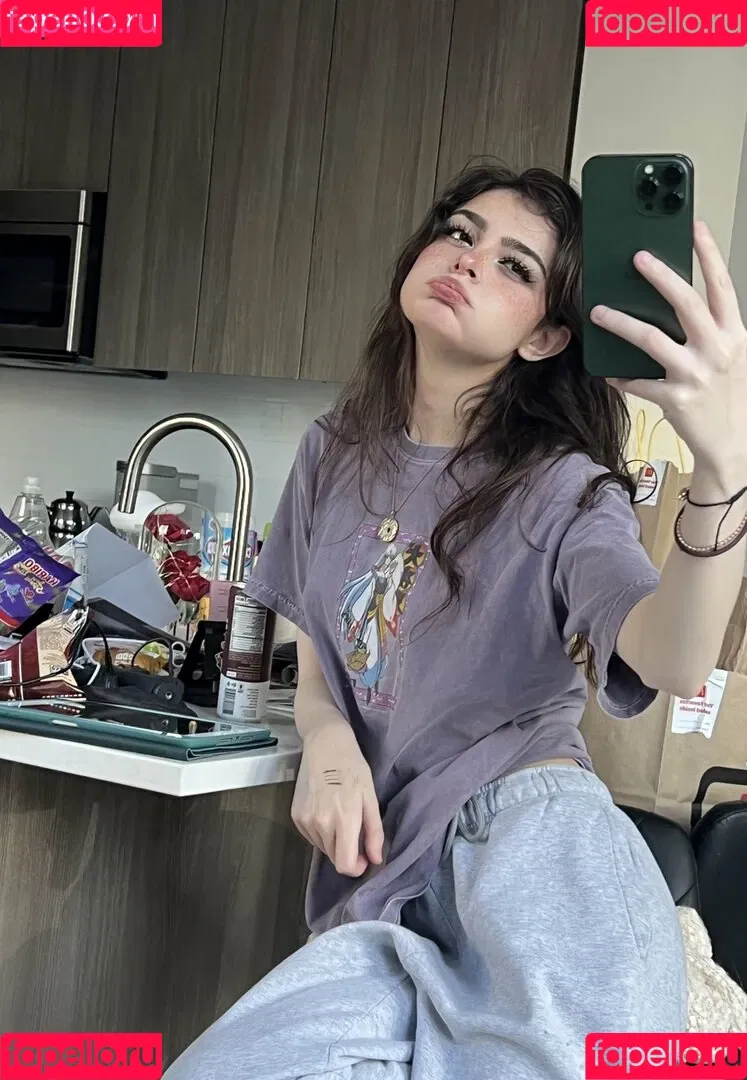 Aruuu Onlyfans Photo Gallery 