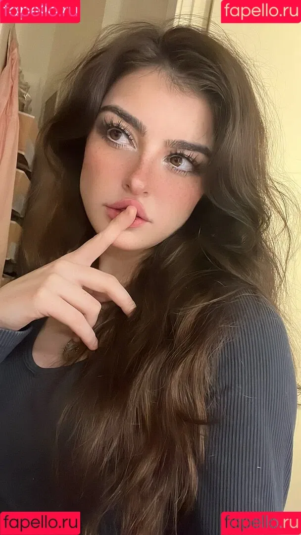 Aruuu Onlyfans Photo Gallery 