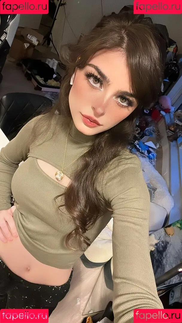 Aruuu Onlyfans Photo Gallery 
