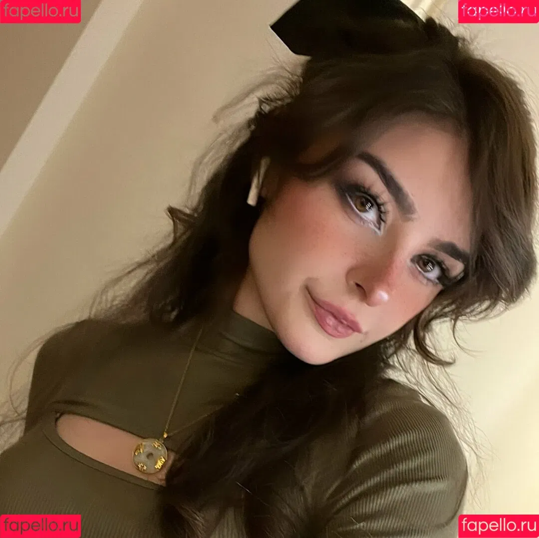 Aruuu Onlyfans Photo Gallery 