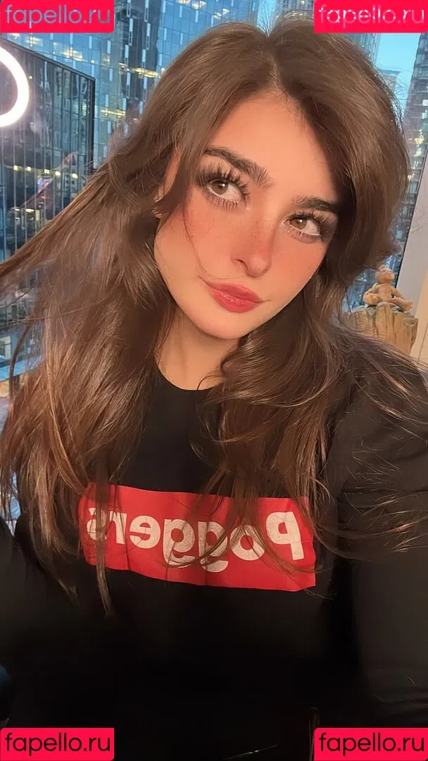Aruuu Onlyfans Photo Gallery 