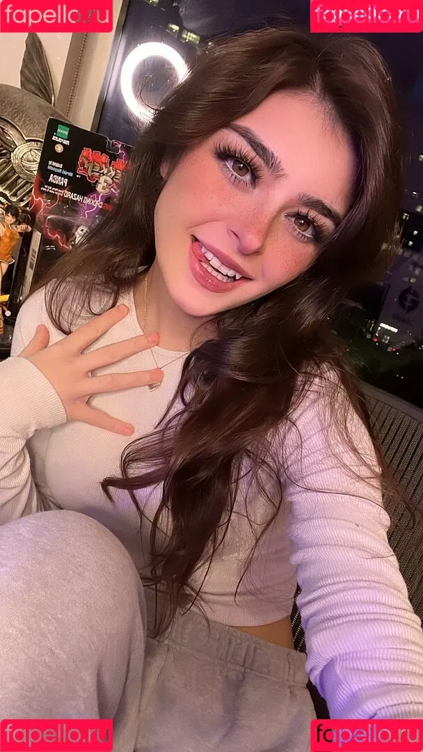 Aruuu Onlyfans Photo Gallery 