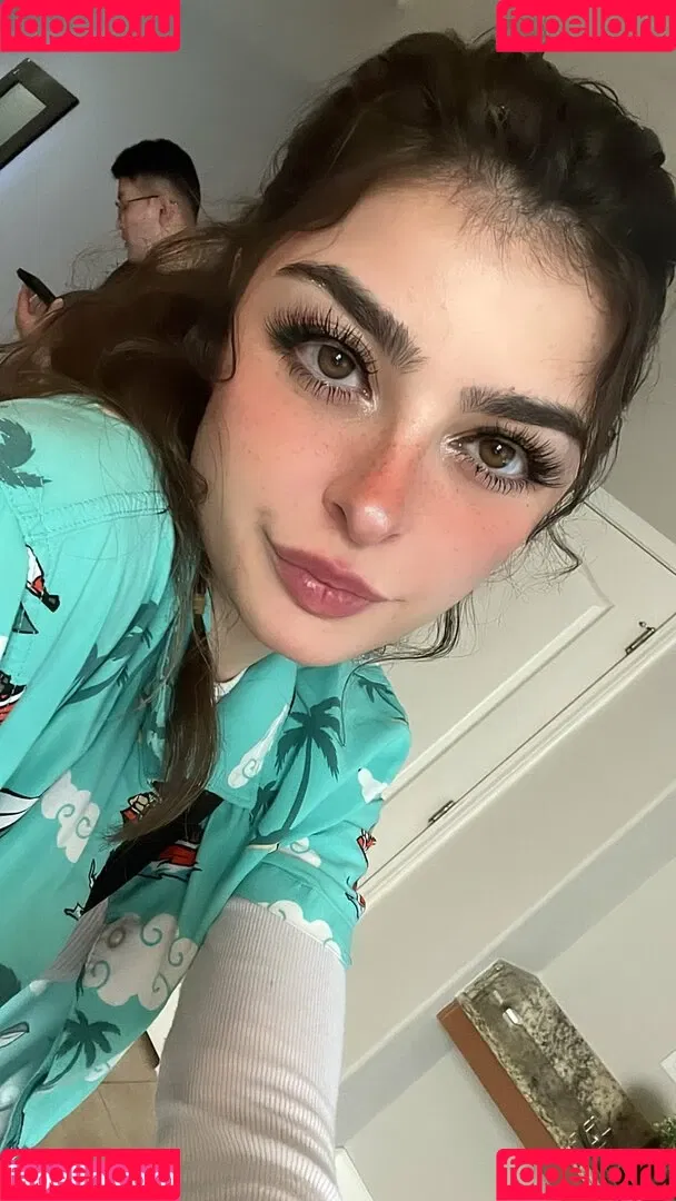 Aruuu Onlyfans Photo Gallery 