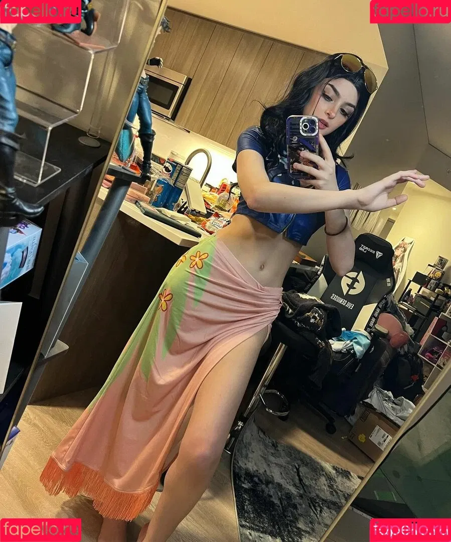 Aruuu Onlyfans Photo Gallery 