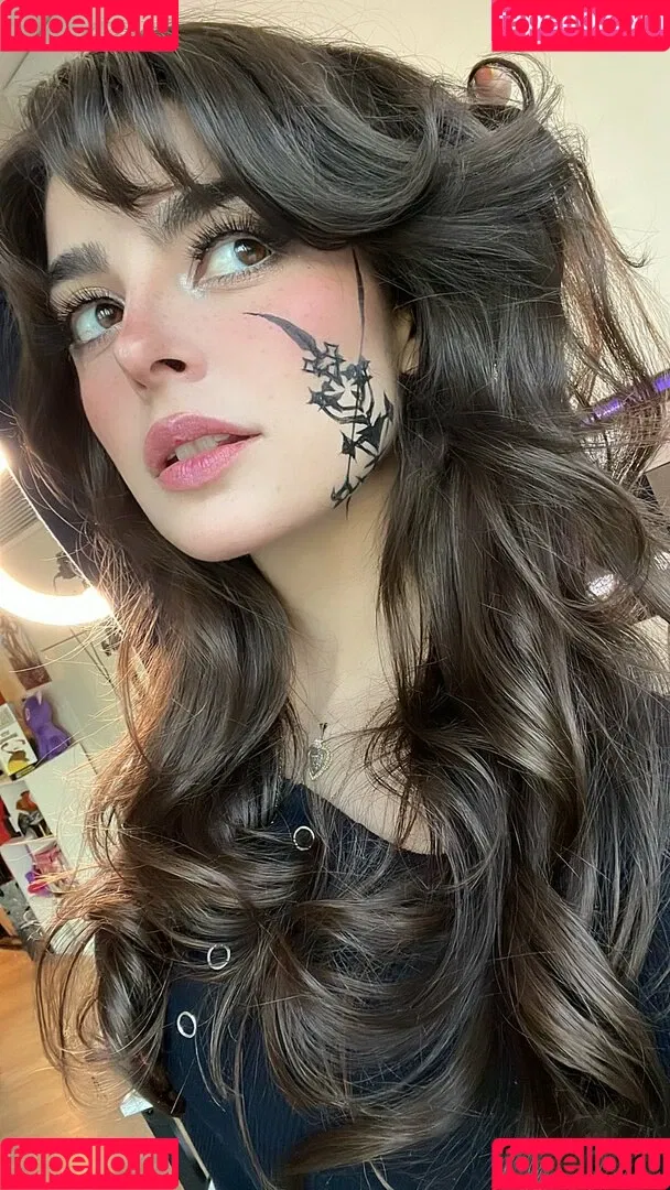 Aruuu Onlyfans Photo Gallery 