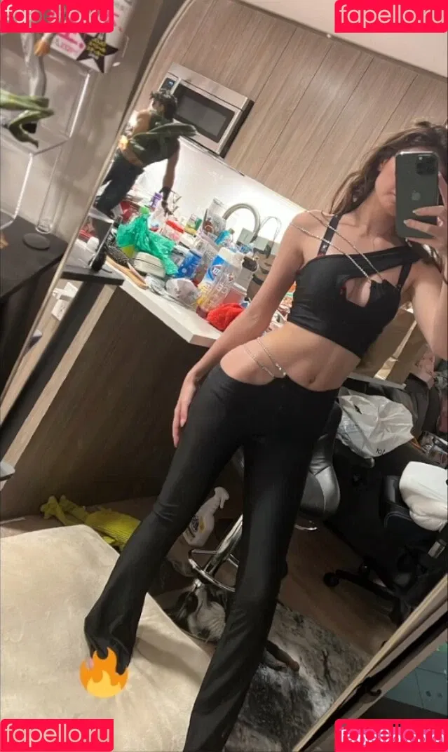 Aruuu Onlyfans Photo Gallery 