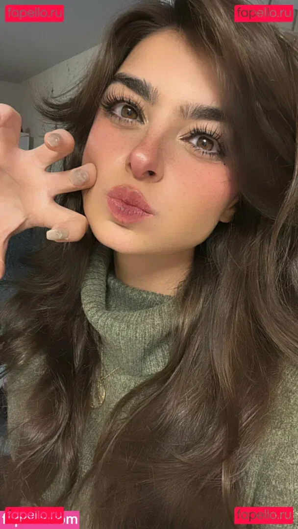 Aruuu Onlyfans Photo Gallery 