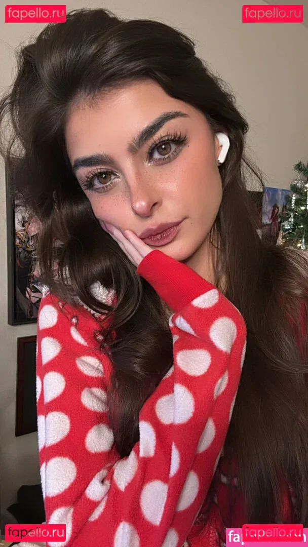 Aruuu Onlyfans Photo Gallery 