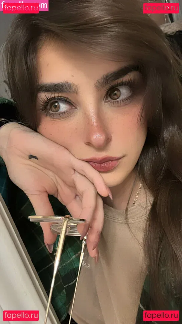 Aruuu Onlyfans Photo Gallery 