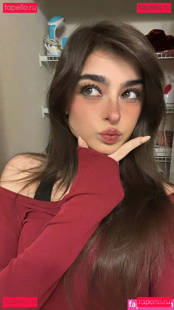 Aruuu Onlyfans Photo Gallery 