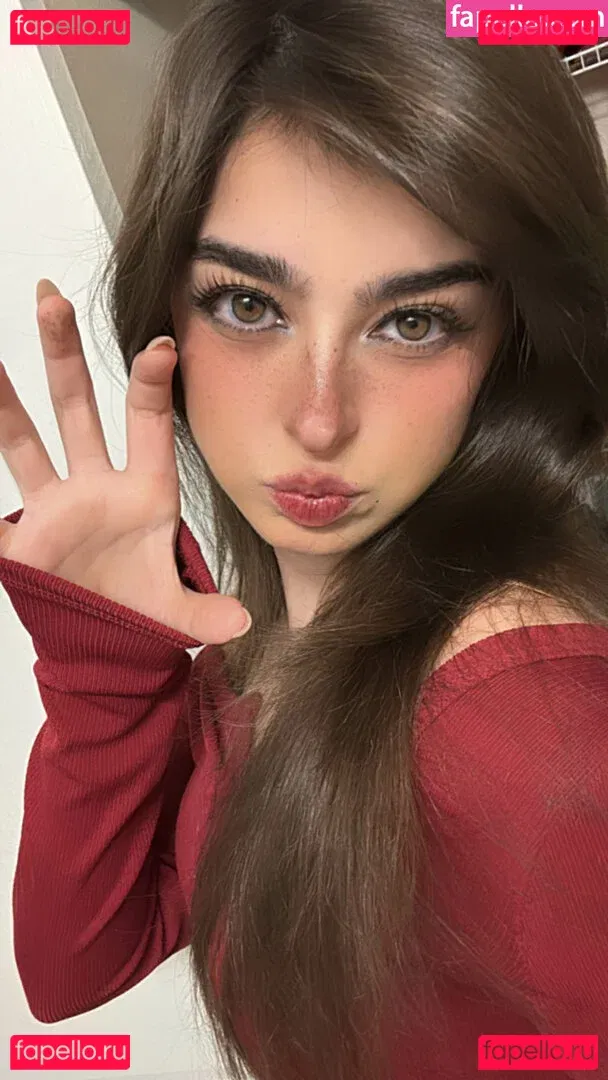 Aruuu Onlyfans Photo Gallery 