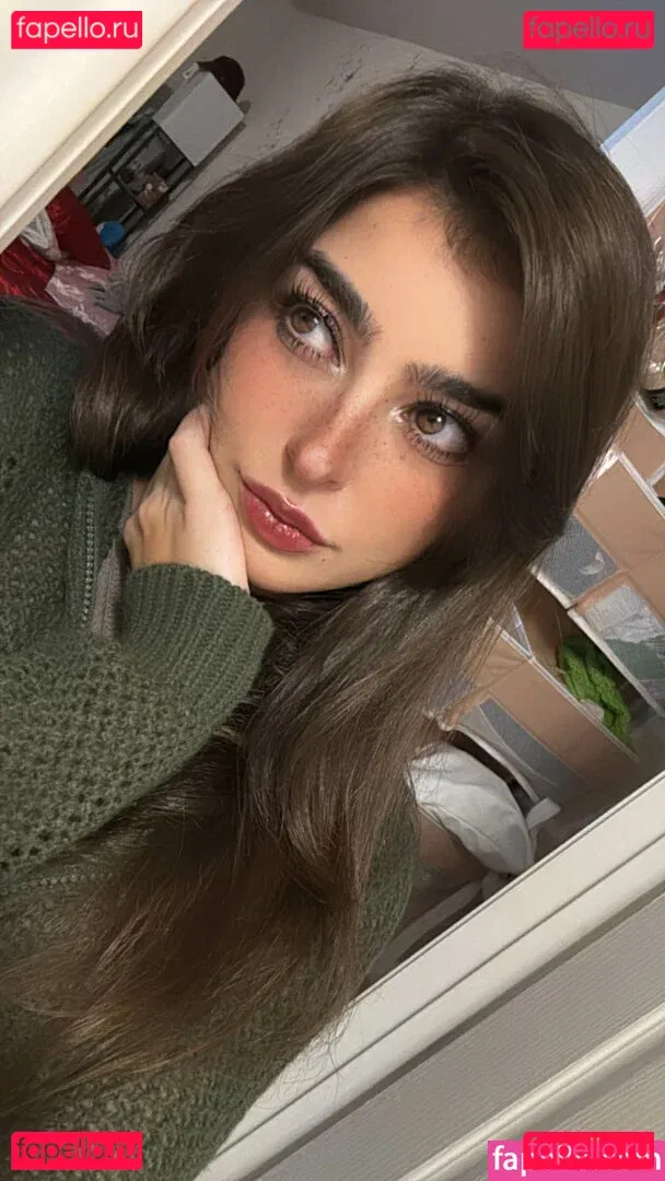 Aruuu Onlyfans Photo Gallery 