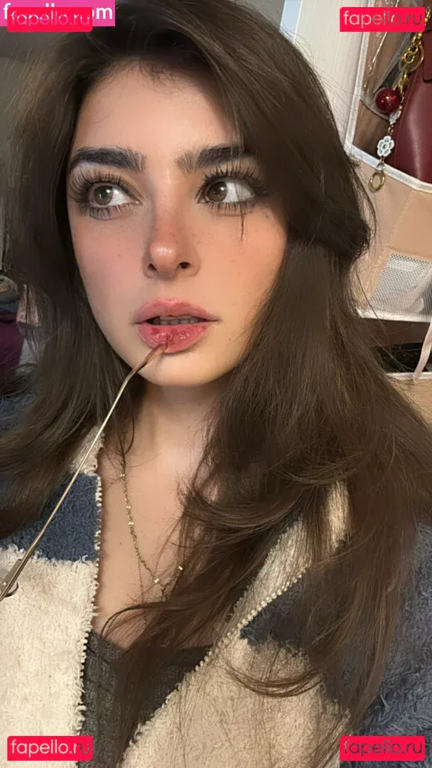 Aruuu Onlyfans Photo Gallery 