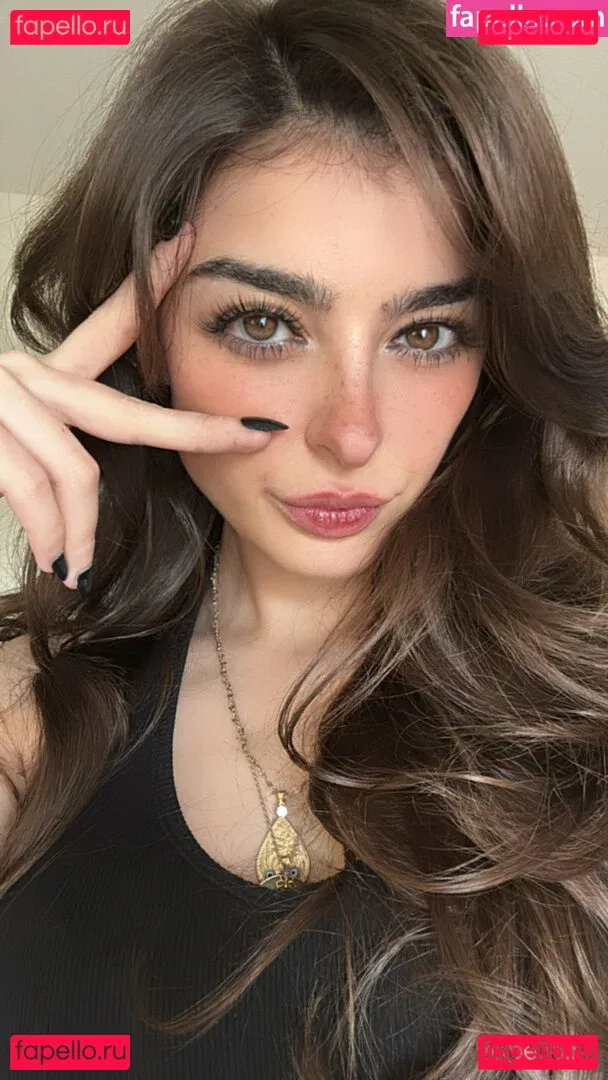 Aruuu Onlyfans Photo Gallery 