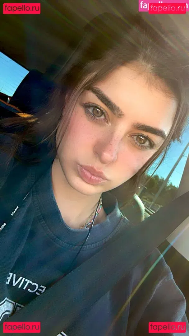 Aruuu Onlyfans Photo Gallery 