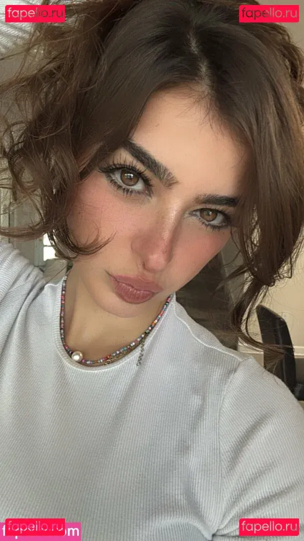 Aruuu Onlyfans Photo Gallery 