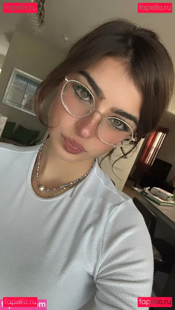 Aruuu Onlyfans Photo Gallery 